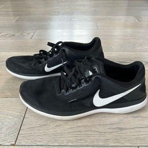 Nike | Men’s Flex running sneakers, 10.5